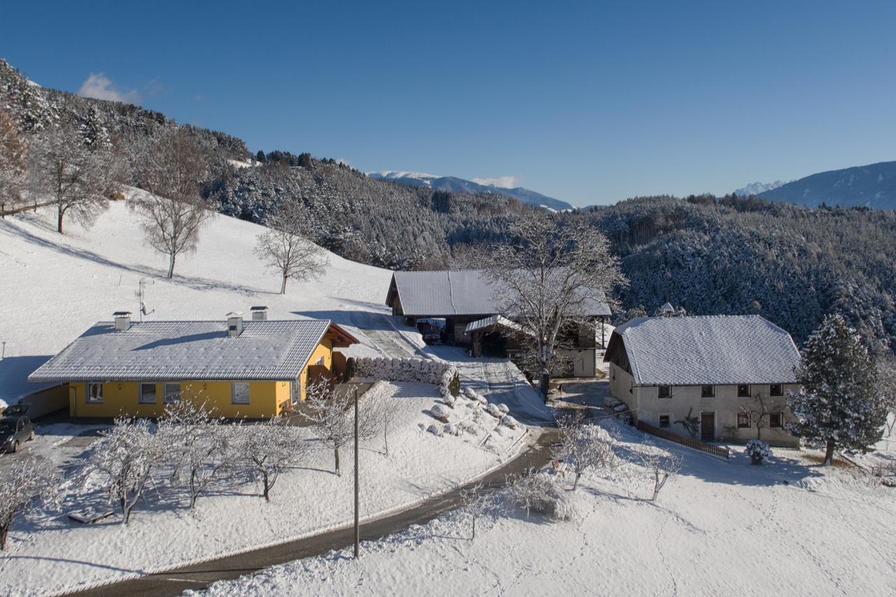 Appartament Eichnerhof Chienes Exterior photo